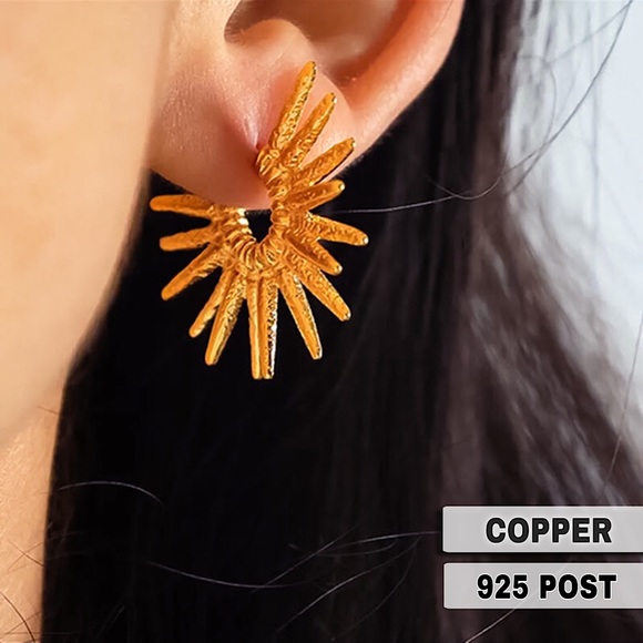 🔵𝟲𝟱%𝗢𝗙𝗙 𝗯𝘂𝗻𝗱𝗹𝗲𝘀 𝟯+🔵 NEW 925 Gold Spiked Drop Earrings - Picture 1 of 13
